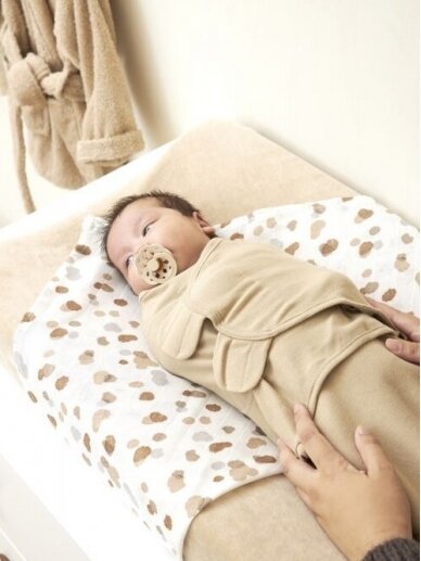 Baby Swaddle, 4-6 months by Meyco Baby (Uni Sand) 1